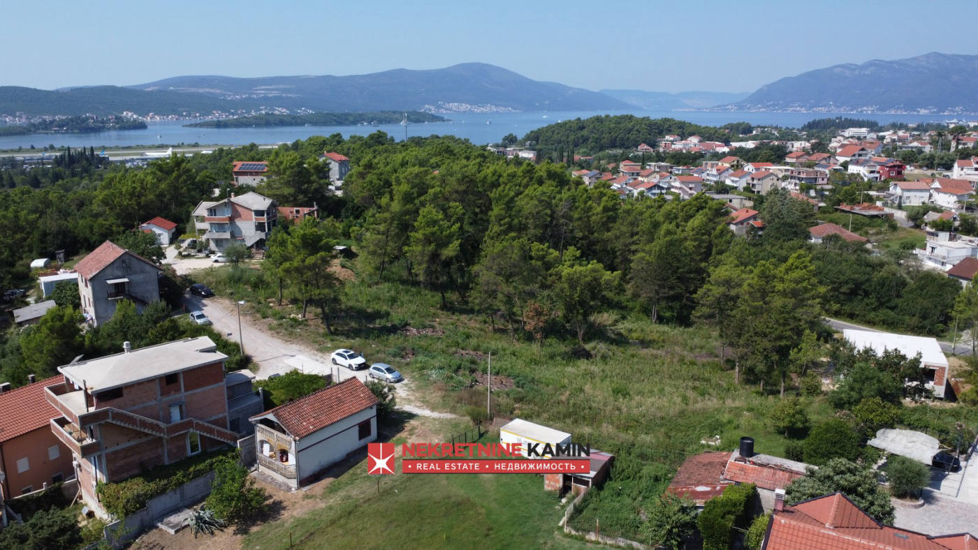 Квартира, 7879 м², 198 000$ — FAKTOR